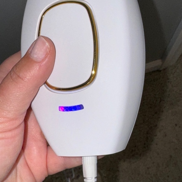 EUC Hey Silk Skin Laser Hair Removal Set With Safety Red Glasses - Picture 5 of 6